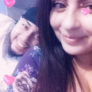 Meet your Posher, Gloria